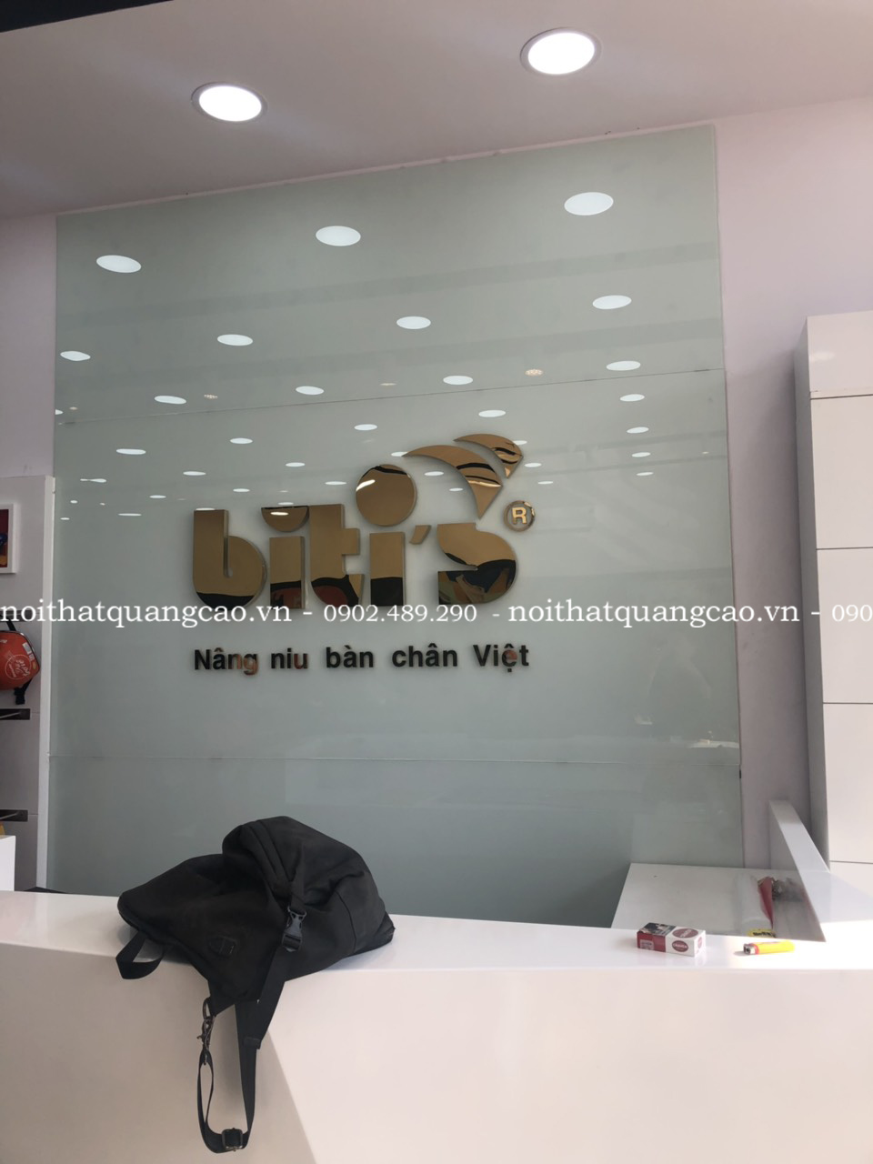 Quầy lễ tân