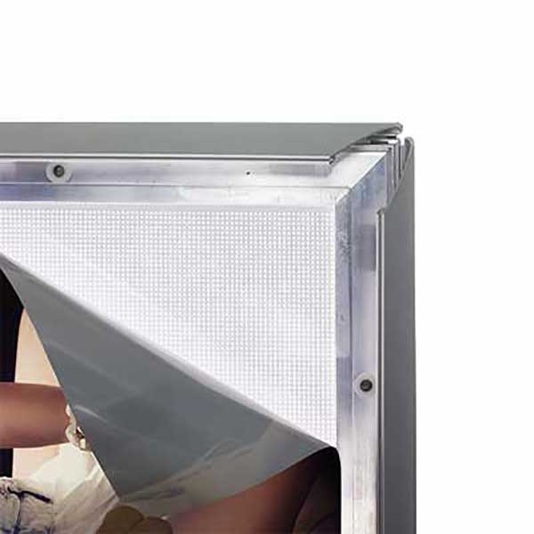 Lớp nhôm cấu tạo bên ngoài Hộp đèn lightbox nắp bật