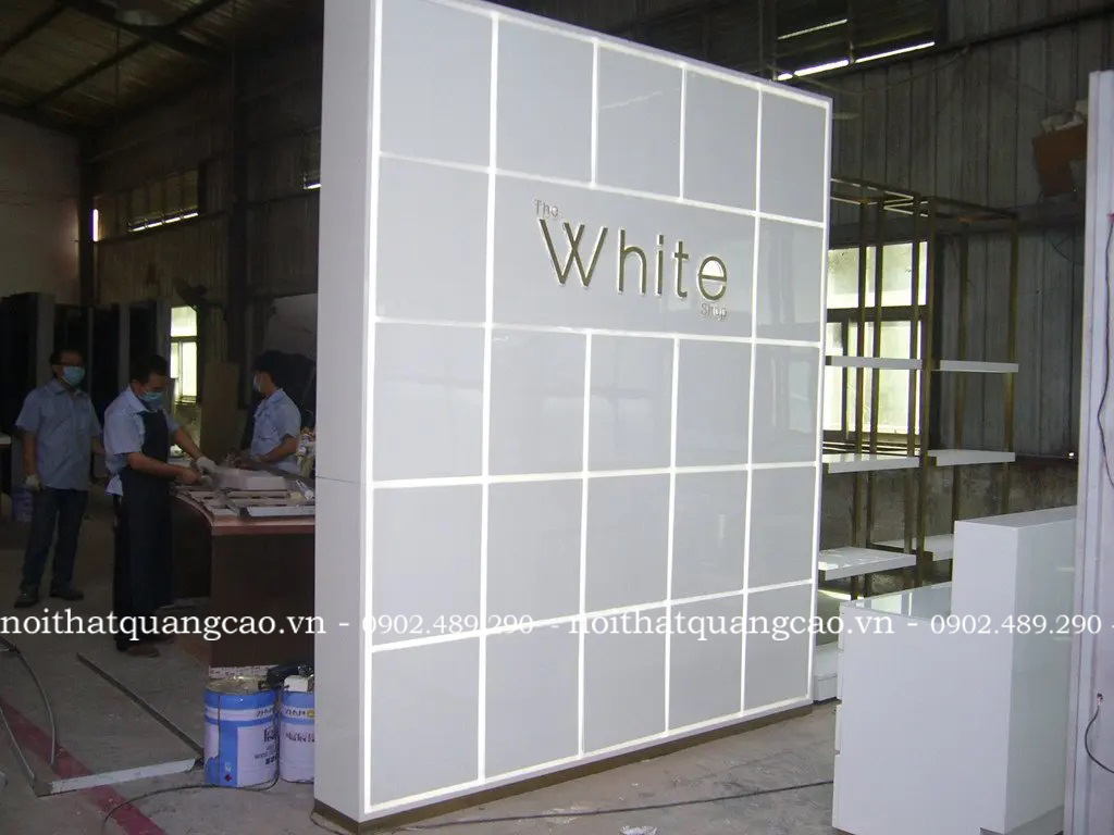 Mẫu kệ shop sau thi công 3